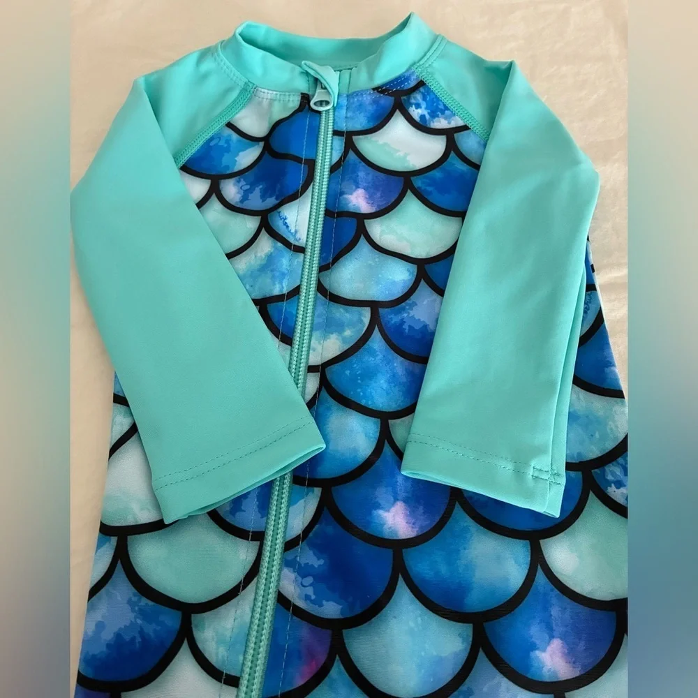 NWT Umelok Kid’s Mermaid Scale Pattern Full-Zip Swim Wear UPF 50+; Size 0-3 mo